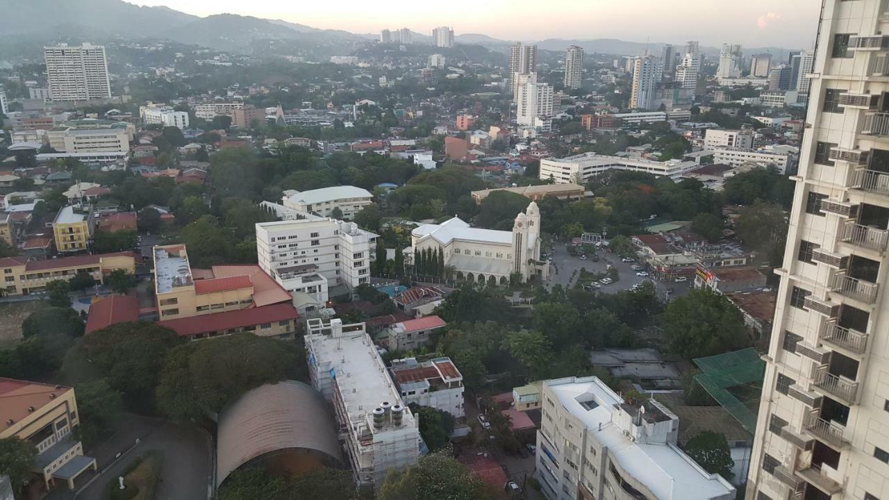 Khalil'S Horizons 101 Studio Type Condominium Cebu Bagian luar foto